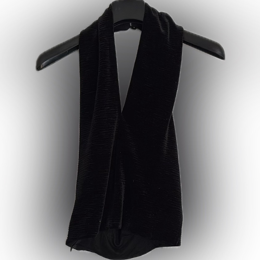Super cute halter top XXS